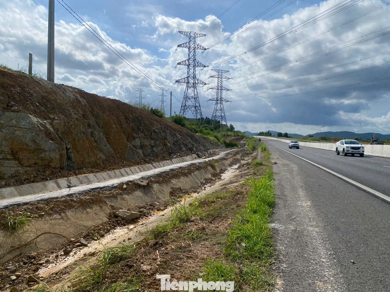 Sau sự cố trên, Ban Quản lý dự án Thăng Long - chủ đầu tư dự án cao tốc Dầu Giây - Phan Thiết cho biết, đã thống nhất phương án chống ngập trên cao tốc Dầu Giây - Phan Thiết, đoạn qua xã Sông Phan với UBND huyện Hàm Tân, tỉnh Bình Thuận.