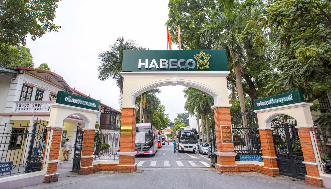 Habeco sẽ chi gần 348 tỷ đồng để trả cổ tức. Habeco sẽ chi gần 348 tỷ đồng để trả cổ tức.