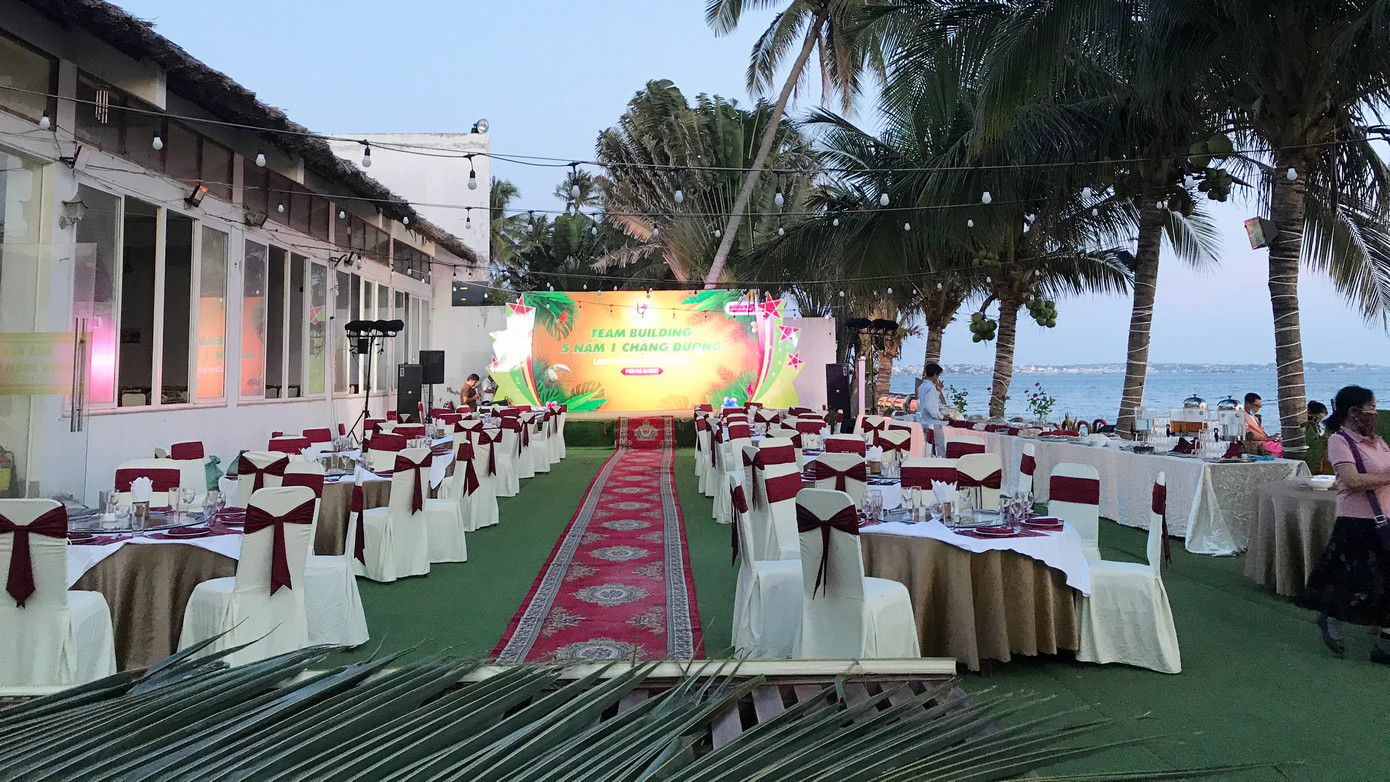 Nhà hàng Cánh Buồm Vàng không còn mẫu lưu của bữa ăn chiều lúc 18h30 ngày 26/7. Ảnh: Cánh Buồm Vàng. Nhà hàng Cánh Buồm Vàng không còn mẫu lưu của bữa ăn chiều lúc 18h30 ngày 26/7. Ảnh: Cánh Buồm Vàng.