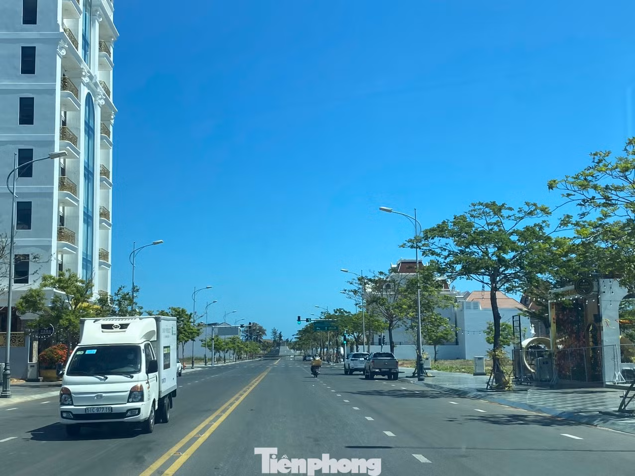 Tổng số tiền sử dụng đất mà Rạng Đông phải nộp là 936.800 triệu đồng. Tính chi tiết ra, giá đất bình quân chỉ là 2,5 triệu đồng/m2.