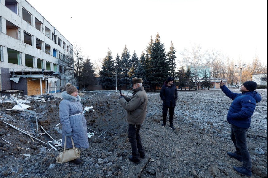 Một địa điểm của thành phố Kramatorsk ngày 8/1 mà Nga nói vừa tấn công trả đũa. (Ảnh: Reuters)