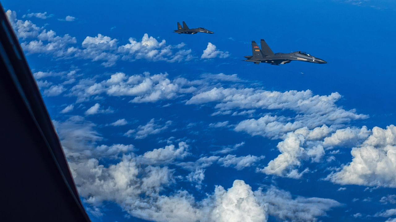 Các máy bay Trung Quốc trong một đợt tập trận ở khu vực đảo Đài Loan của nước này Các máy bay Trung Quốc trong một đợt tập trận ở khu vực đảo Đài Loan của nước này