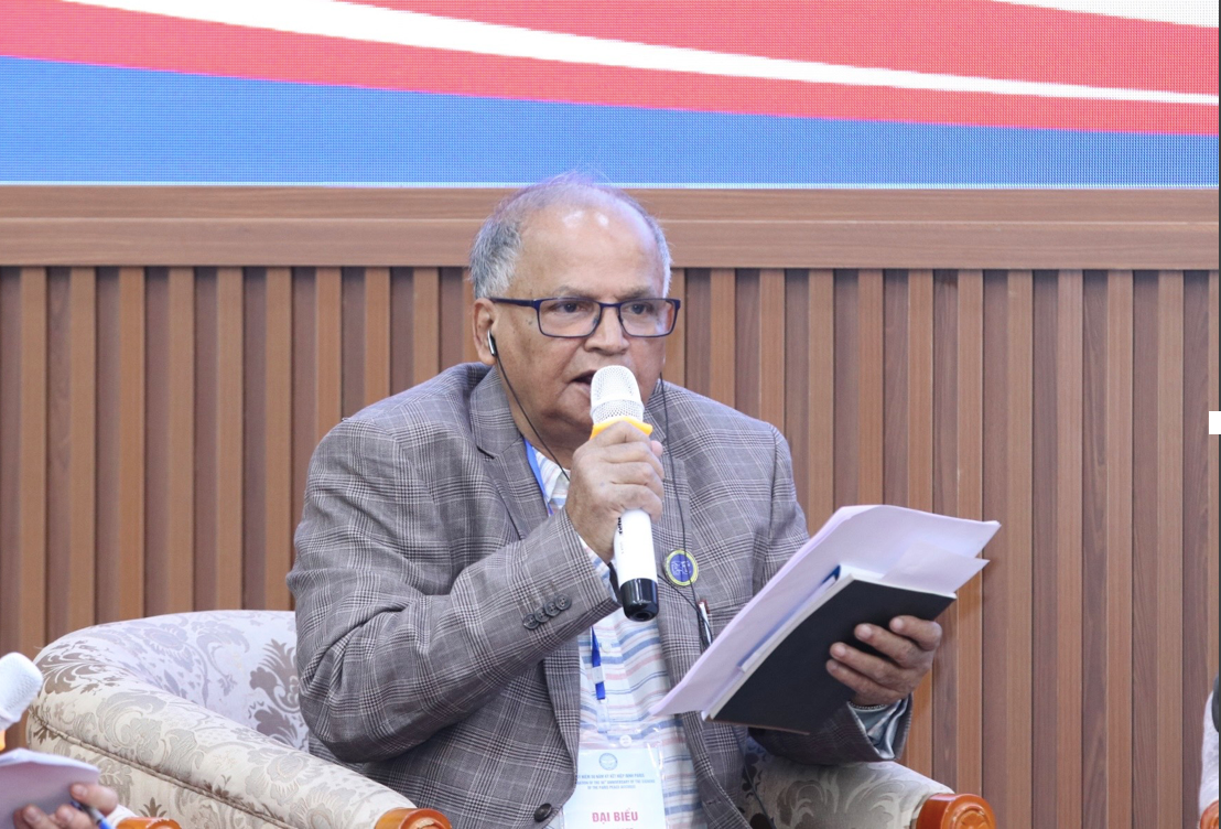 Ông Rabin Deb, thuộc Tổ chức đoàn kết nhân dân toàn Ấn Độ, Đảng viên Đảng Cộng sản Ấn Độ, là người đã tham gia nhiều hoạt động đoàn kết với Việt Nam cũng như Cuba, Nicaragua, Palestine và Bangladesh.