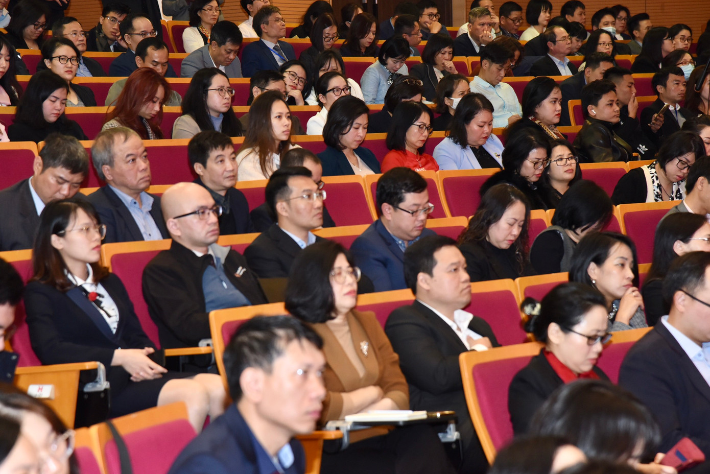 Đông đảo cán bộ ngoại giao tham dự hội nghị. (Ảnh: Như Ý)