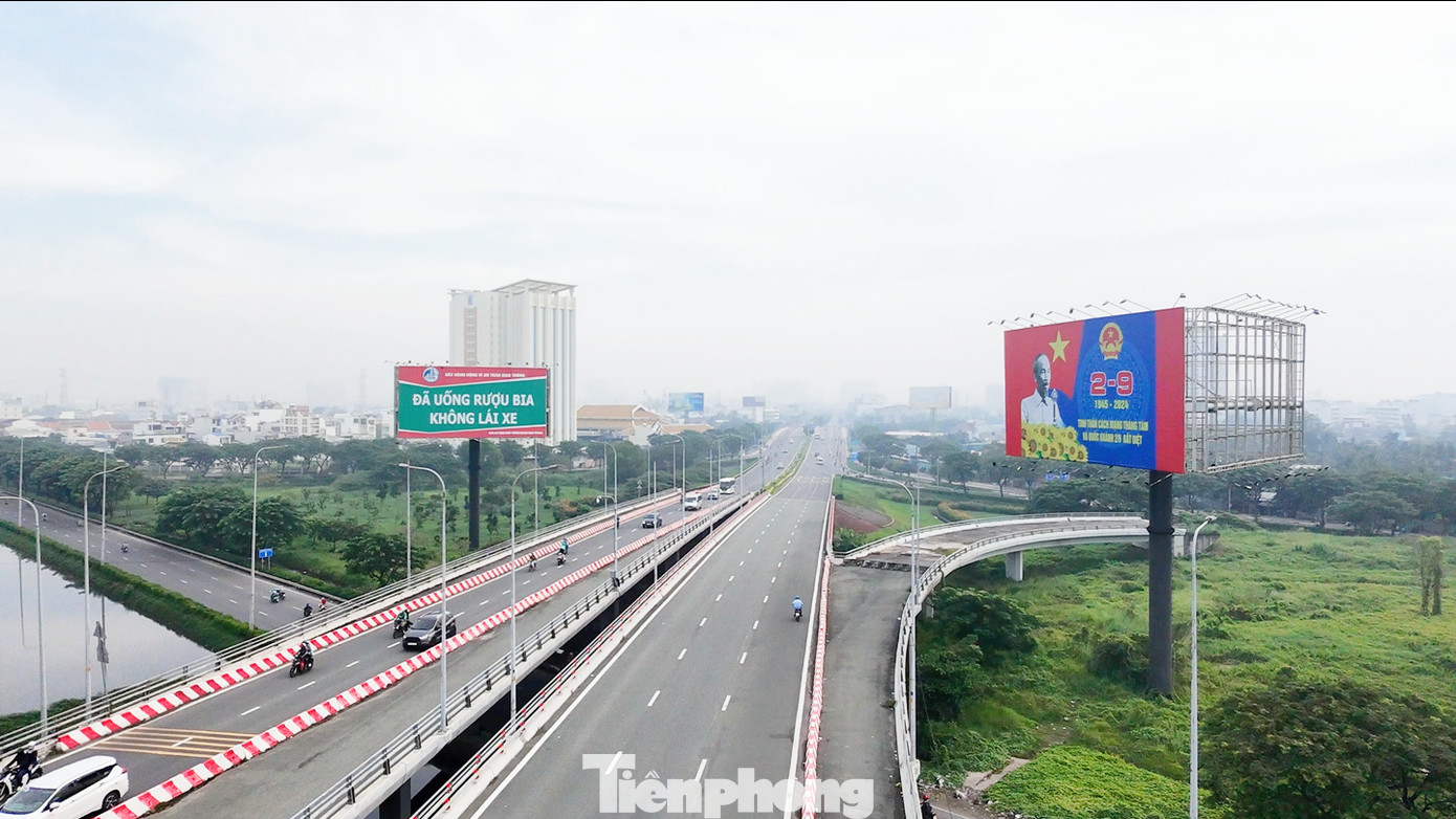 Sương mù khiến tầm nhìn xa giảm.