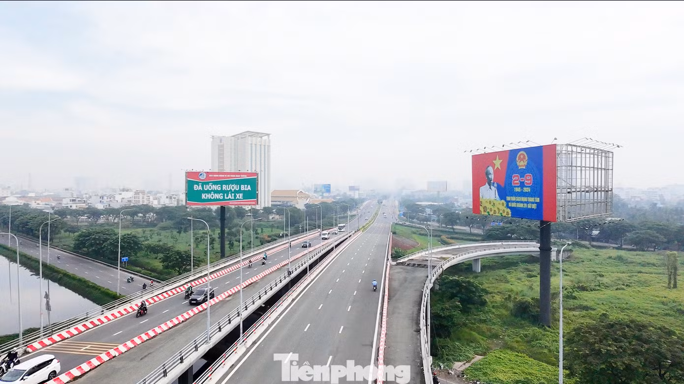 Đoạn đường Võ Văn Kiệt (giao với quốc lộ 1) hiện hữu. Ảnh: Hữu Huy