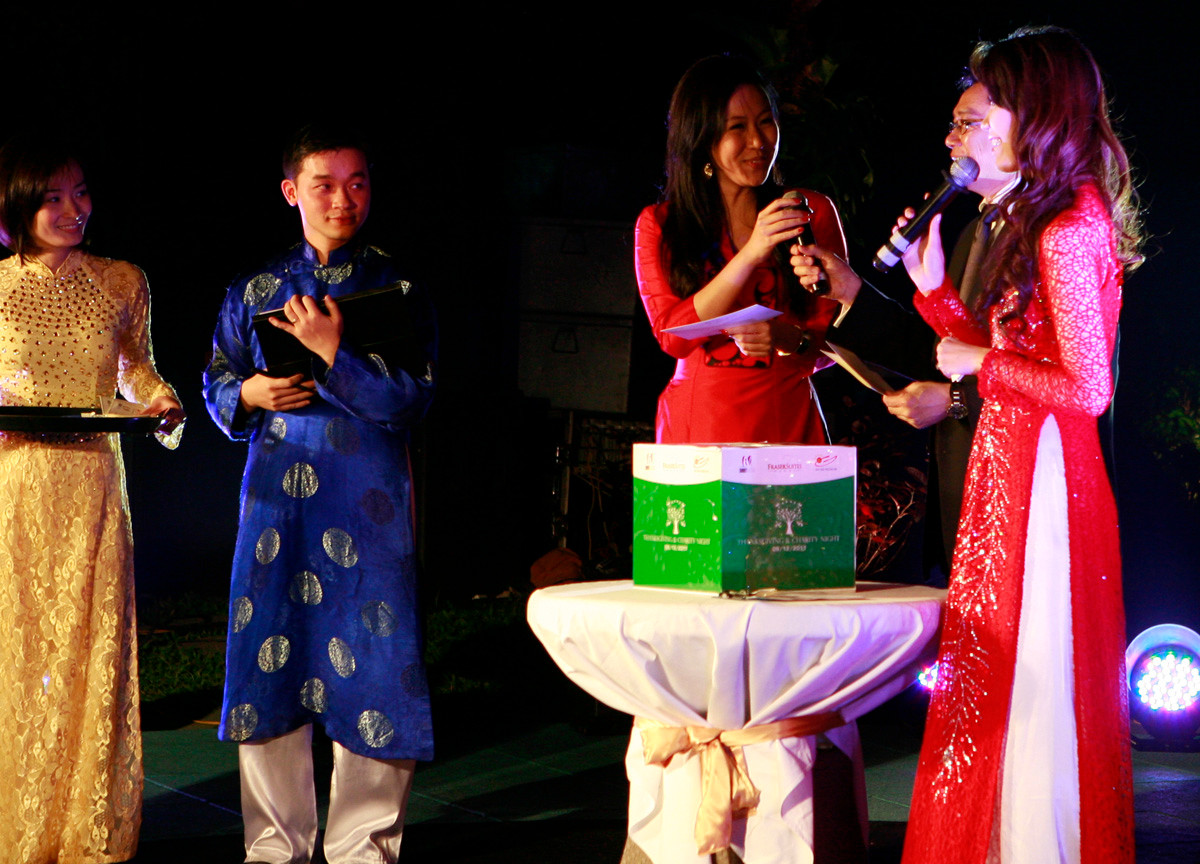 Hoa hậu Ngô Phương Lan - một trong những vị khách mời đã may mắn trúng thưởng