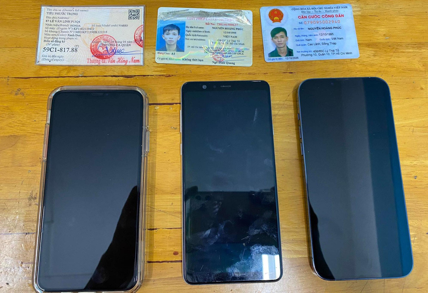 Tang vật bị thu giữ. Tang vật bị thu giữ.