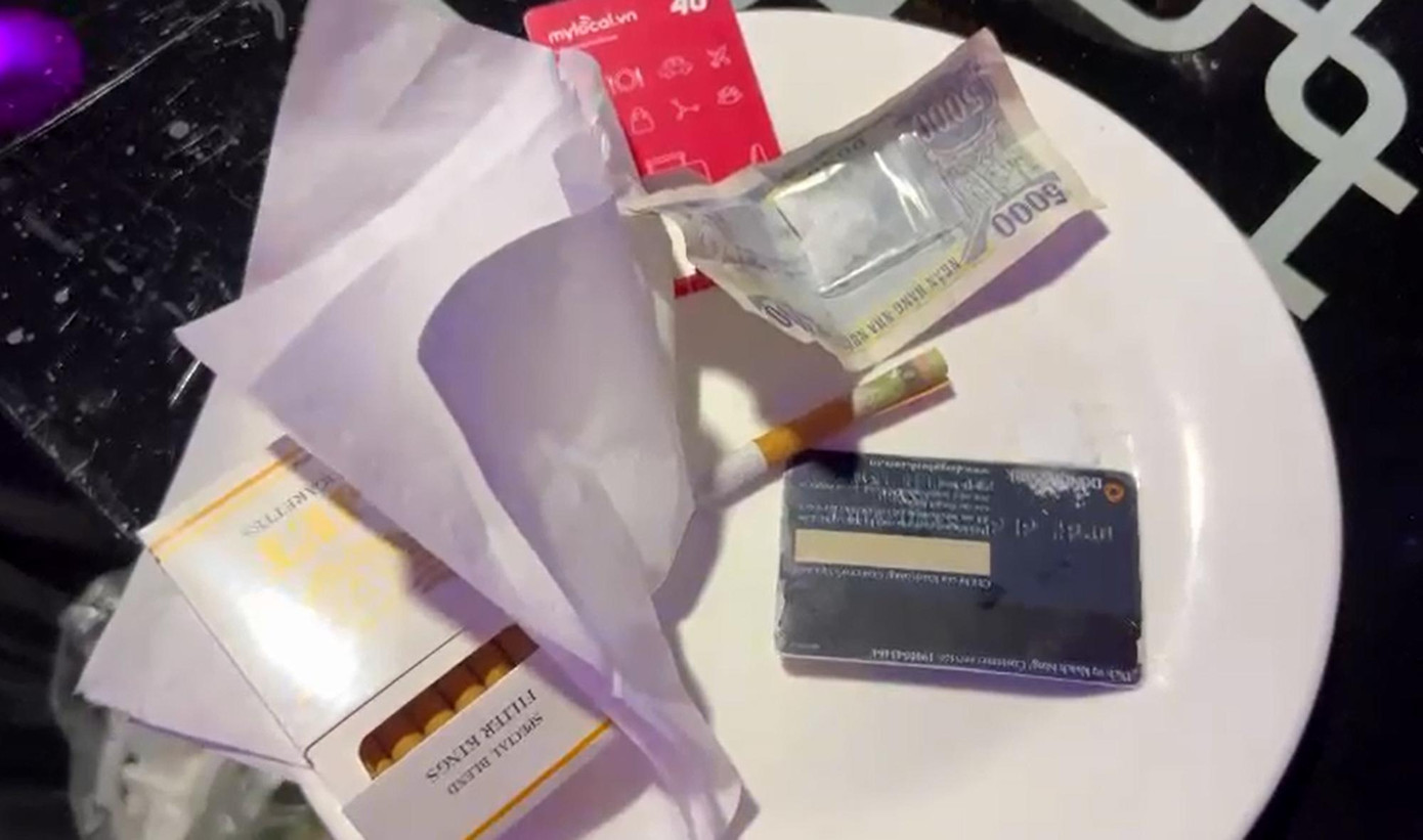 Tang vật bị thu giữ. Tang vật bị thu giữ.