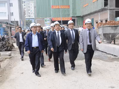Bí thư Phạm Quang Nghị kiểm tra tại dự án CT1 Ngô Thì Nhậm