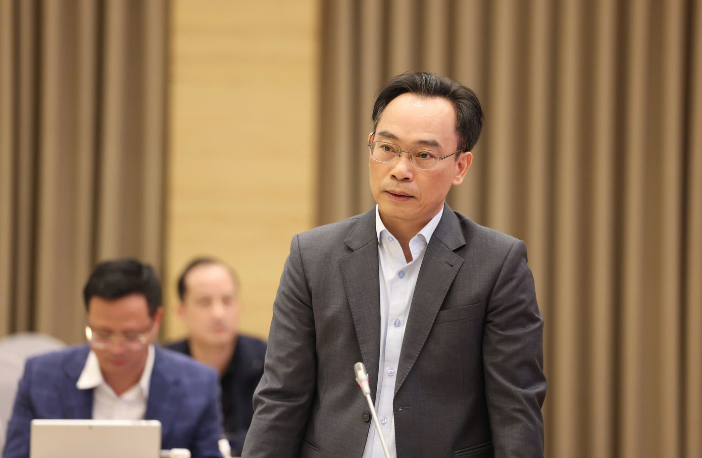 Thứ trưởng Bộ Giáo dục và Đào tạo Hoàng Minh Sơn. Ảnh: Như Ý Thứ trưởng Bộ Giáo dục và Đào tạo Hoàng Minh Sơn. Ảnh: Như Ý