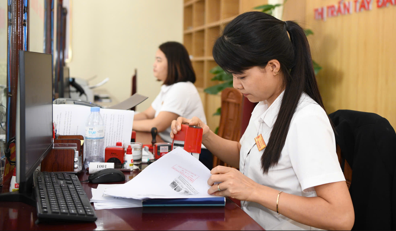 Ban hành các chính sách vượt trội khi sắp xếp tinh gọn bộ máy (Ảnh minh họa) Ban hành các chính sách vượt trội khi sắp xếp tinh gọn bộ máy (Ảnh minh họa)