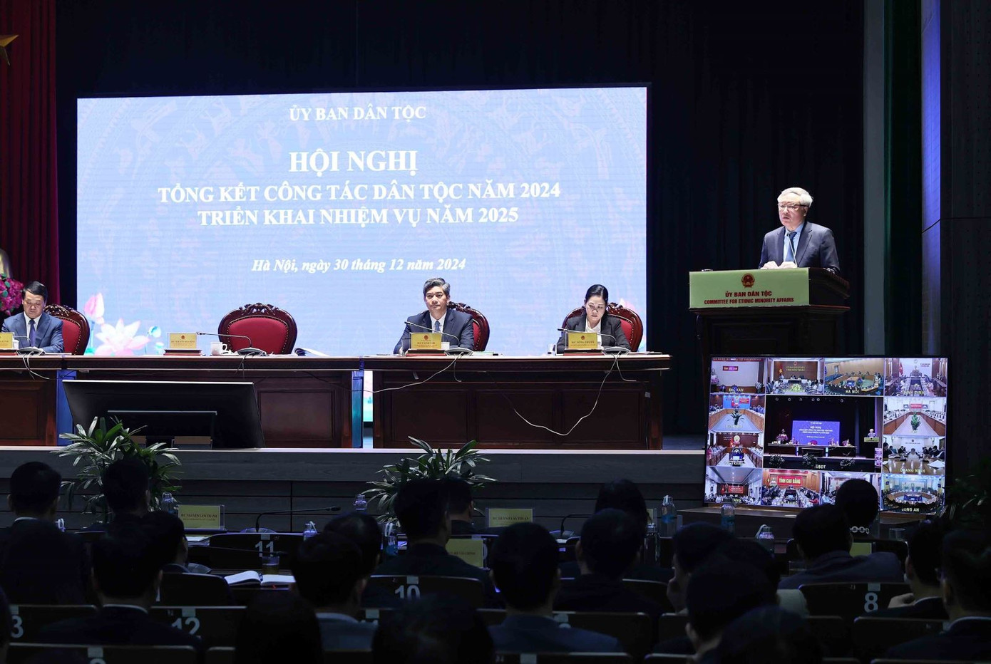 Phó Thủ tướng Thường trực Nguyễn Hòa Bình phát biểu tại hội nghị. Ảnh: TTXVN Phó Thủ tướng Thường trực Nguyễn Hòa Bình phát biểu tại hội nghị. Ảnh: TTXVN