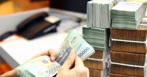 Từ 1/7, công chức, viên chức sẽ được áp dụng bảng lương mới (ảnh minh họa). Từ 1/7, công chức, viên chức sẽ được áp dụng bảng lương mới (ảnh minh họa).