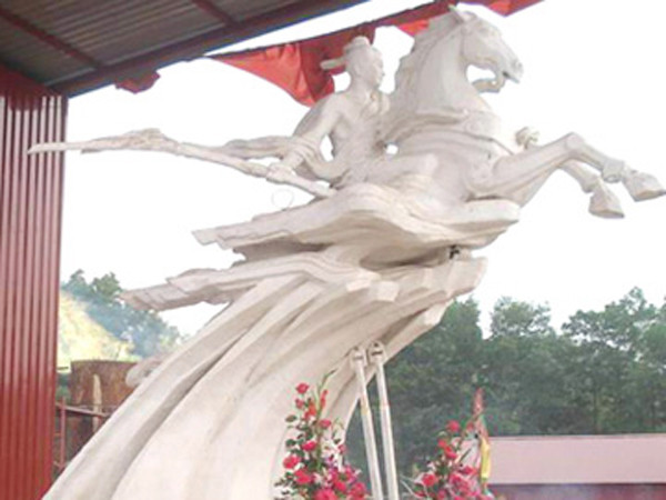 Bản gốc Tượng đài Thánh Dóng trước khi bị phá hủy. Bản gốc Tượng đài Thánh Dóng trước khi bị phá hủy