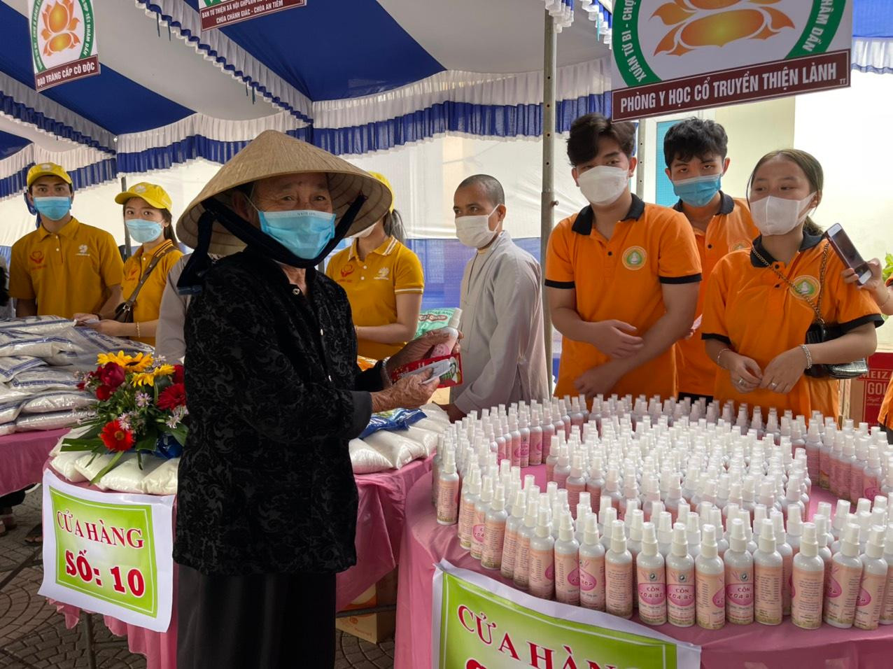 Phiên chợ 0 đồng Triệu Độ. Phiên chợ 0 đồng Triệu Độ.