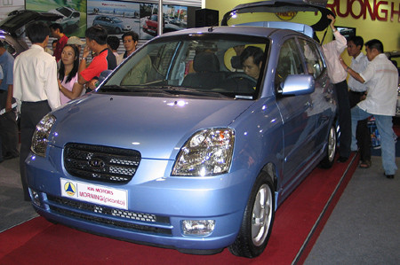 Chưa có “liệu pháp sốc” đủ mạnh khiến thị trường ôtô sôi động vào cuối năm âm lịch. Ảnh: P.K