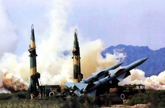 Các đơn vị tên lửa đất đối đất có khả năng tấn công và chống tấn công hạt nhân với quy mô lớn