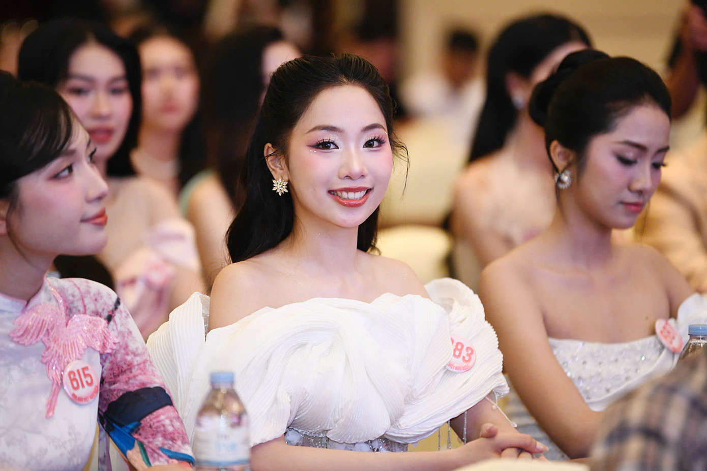 Từ những ngày đầu tham gia hành trình ‘Hoa hậu Việt Nam’ 2024, các cô gái đã không ngừng trau dồi bản thân qua các buổi đào tạo kỹ năng mềm, luyện tập catwalk, giao tiếp ứng xử cũng như rèn luyện thể chất nghiêm ngặt để giữ gìn vóc dáng và phong thái chuẩn hoa hậu.