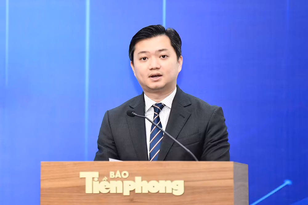 Anh Nguyễn Minh Triết - Bí thư T.Ư Đoàn, Chủ tịch T.Ư Hội Sinh viên Việt Nam, Phó Chủ tịch thường trực Hội đồng xét tặng Giải thưởng, phát biểu tại chương trình. Anh Nguyễn Minh Triết - Bí thư T.Ư Đoàn, Chủ tịch T.Ư Hội Sinh viên Việt Nam, Phó Chủ tịch thường trực Hội đồng xét tặng Giải thưởng, phát biểu tại chương trình.