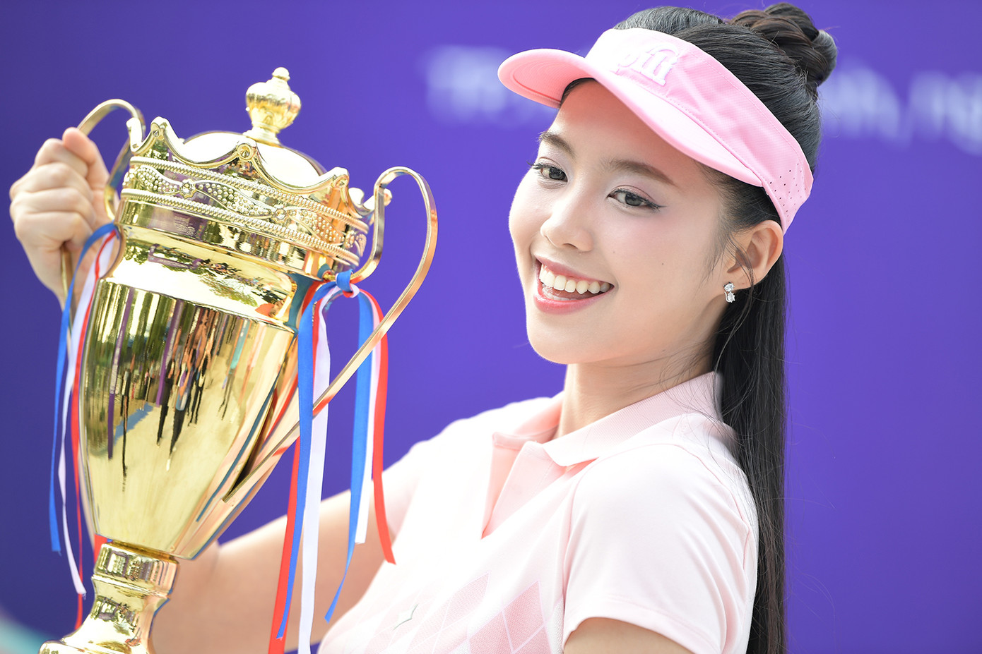 Á hậu Châu Anh chia sẻ, cô muốn thử sức với pickleball sau khi chứng kiến màn thi đấu mở màn của Hoa hậu Đỗ Thị Hà và Á hậu Ngọc Hằng – hai người đẹp trực tiếp tham gia tranh tài tại giải năm nay.