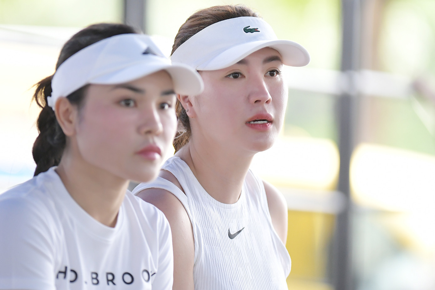 Các vận động viên rạng ngời trên khán đài. Các vận động viên rạng ngời trên khán đài.