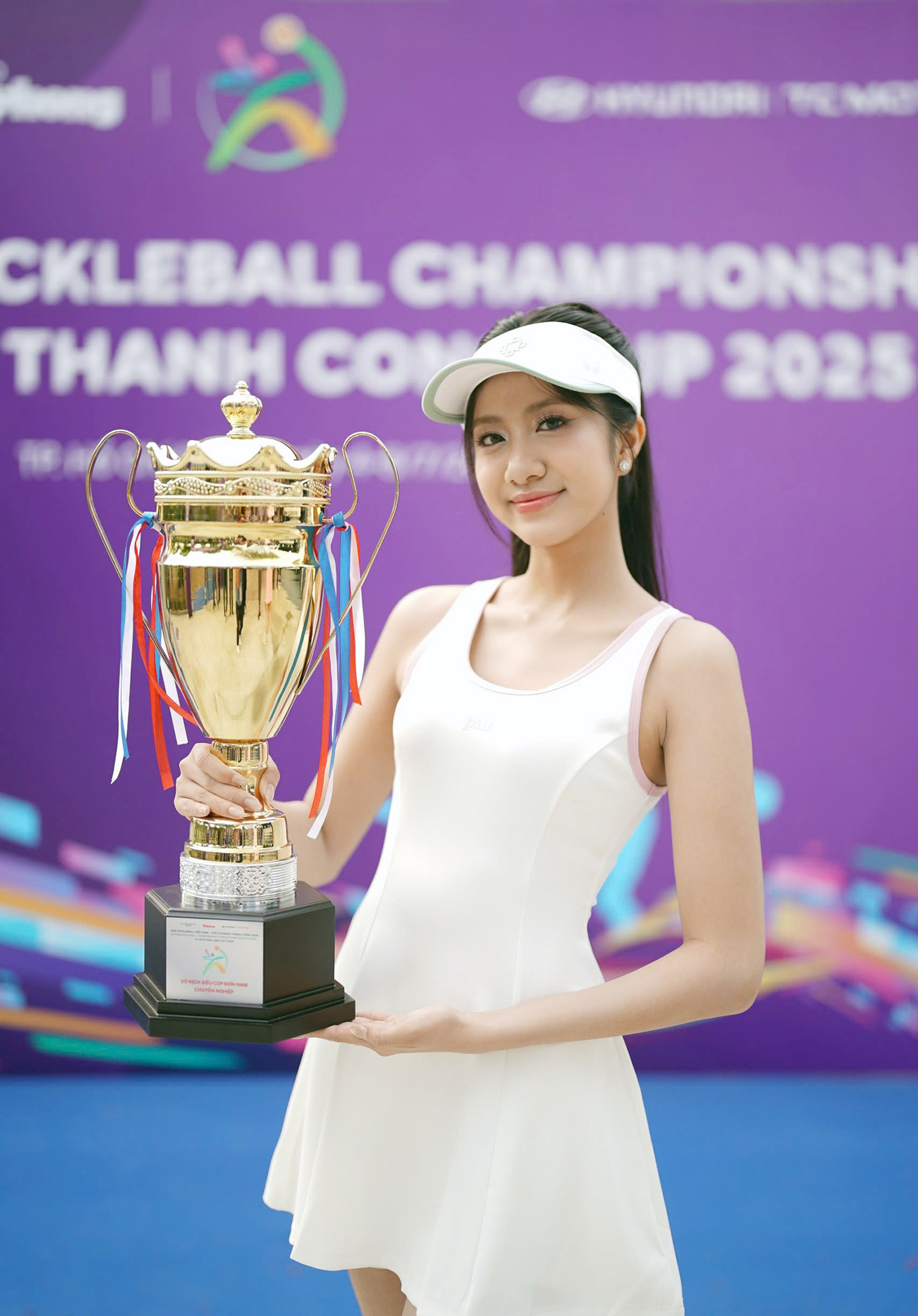 Hà Trúc Linh trong trang phục thi đấu. Hà Trúc Linh trong trang phục thi đấu.