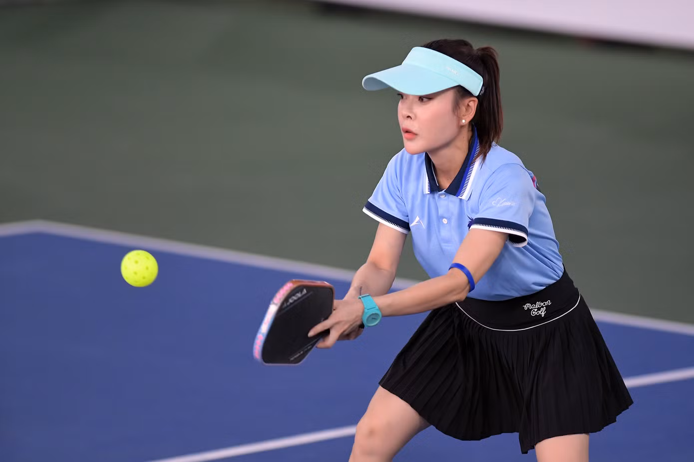 Những pha bóng hấp dẫn.