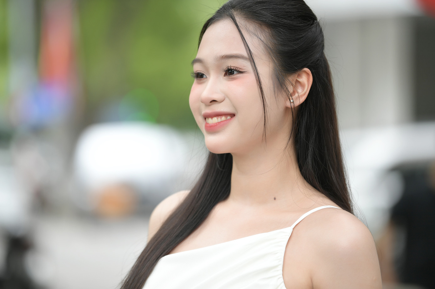 Lê Hoàng Khánh Linh, người đẹp Tuyên Quang tự tin vào Chung kết Hoa hậu Việt Nam 2024. Ảnh: DƯƠNG TRIỀU Lê Hoàng Khánh Linh, người đẹp Tuyên Quang tự tin vào Chung kết Hoa hậu Việt Nam 2024. Ảnh: DƯƠNG TRIỀU