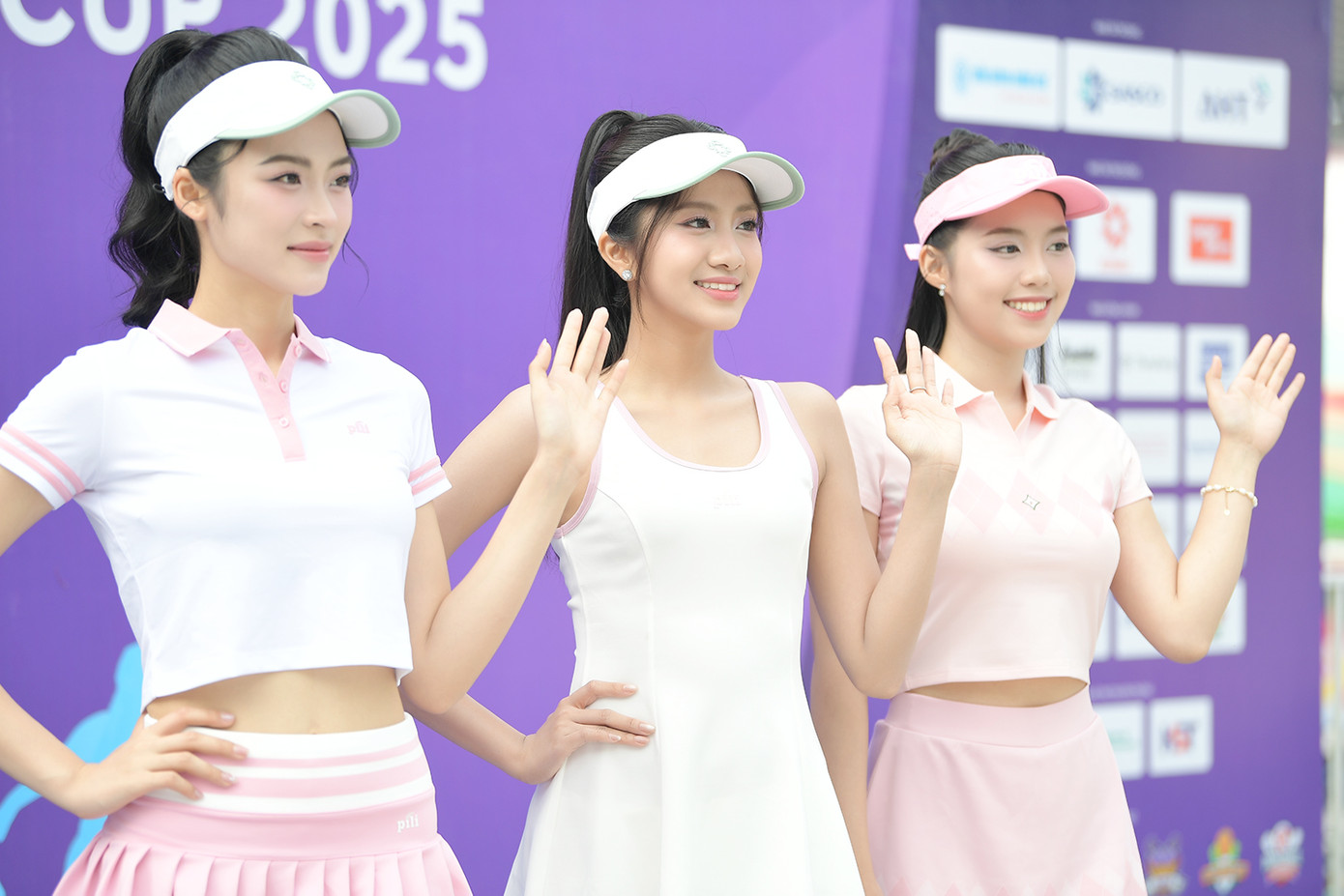 Cũng tại chương trình, các người đẹp đã cùng giao lưu, chụp hình lưu niệm và truyền cảm hứng cho cộng đồng yêu thích thể thao. Sự kiện thu hút sự quan tâm lớn từ công chúng, không chỉ bởi quy mô giải mà còn bởi sự hiện diện của những nhân vật có ảnh hưởng trong giới trẻ.