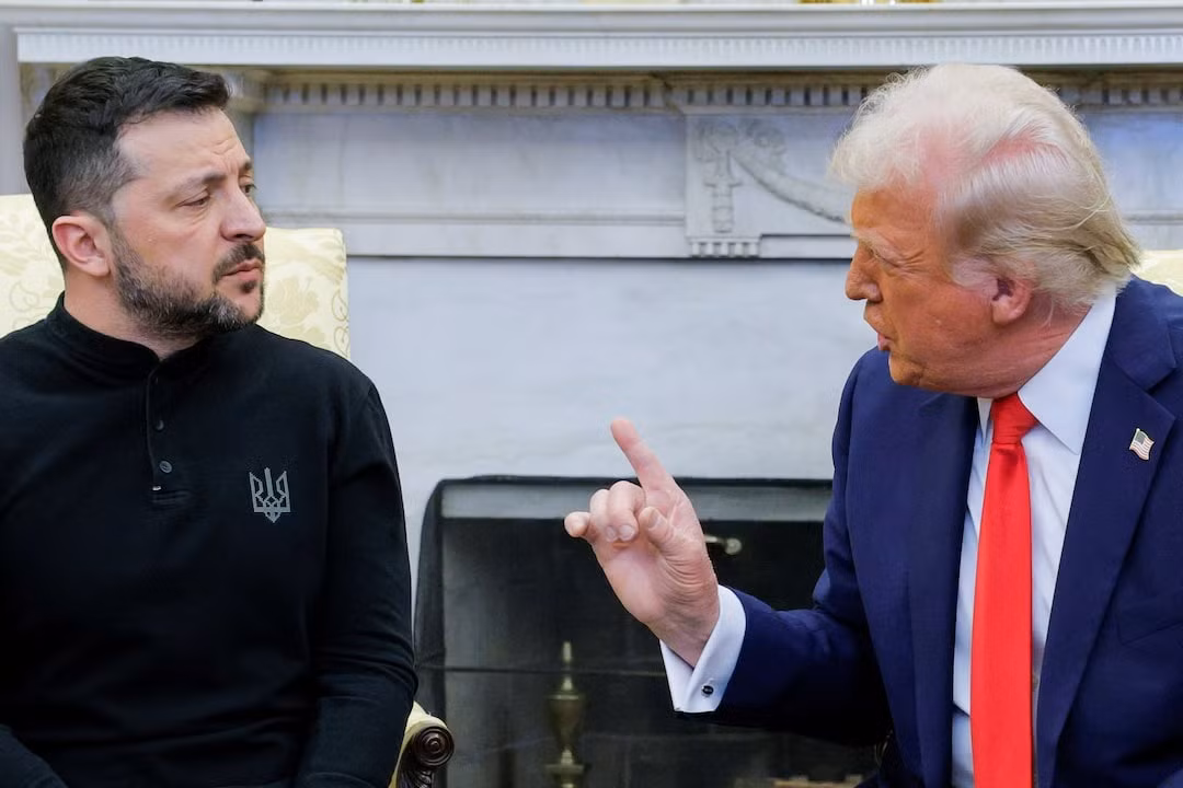 Tổng thống Mỹ Donald Trump và Tổng thống Ukraine Volodymyr Zelensky trong cuộc gặp tại Nhà Trắng hồi cuối tháng 2. (Ảnh: Reuters)