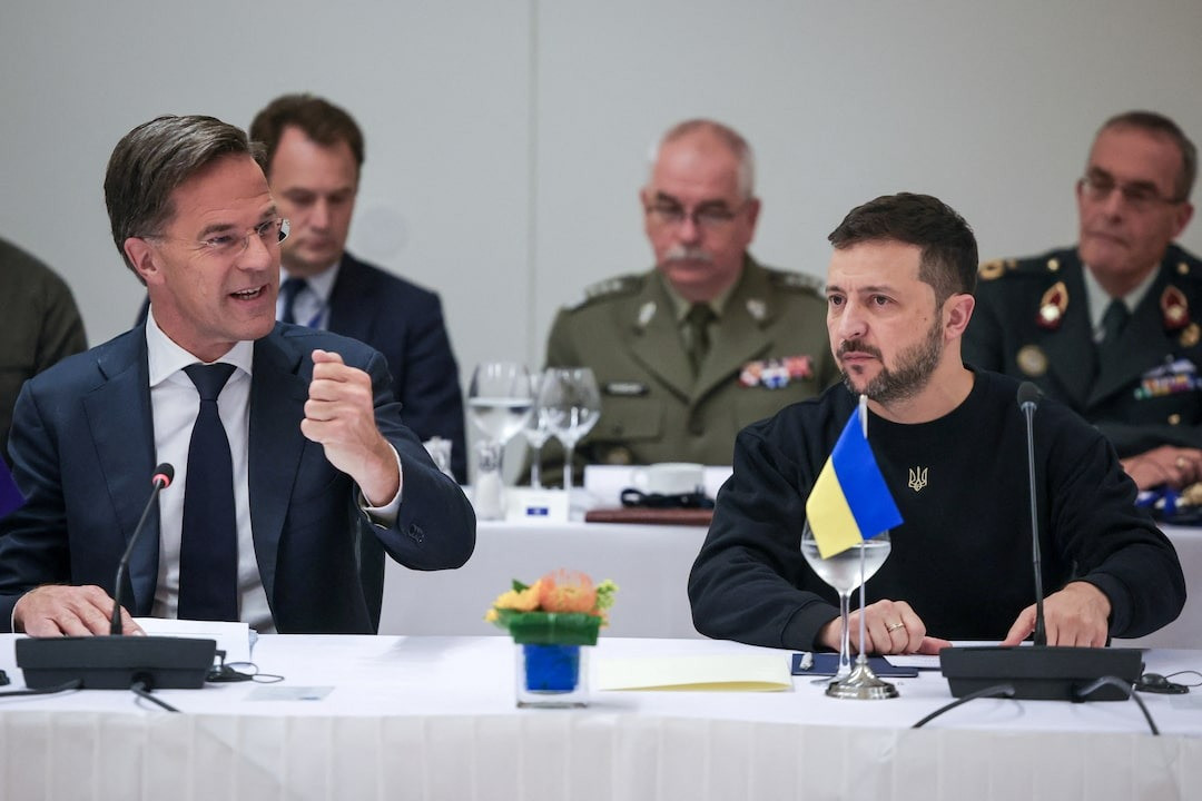 Tổng thư ký NATO Mark Rutte và Tổng thống Ukraine Volodymyr Zelensky. (Ảnh: Reuters) Tổng thư ký NATO Mark Rutte và Tổng thống Ukraine Volodymyr Zelensky. (Ảnh: Reuters)