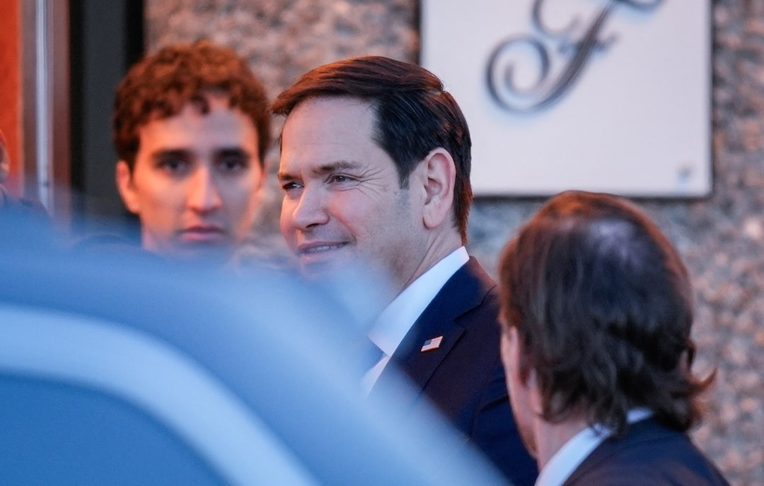 Ngoại trưởng Mỹ Marco Rubio... Ngoại trưởng Mỹ Marco Rubio...
