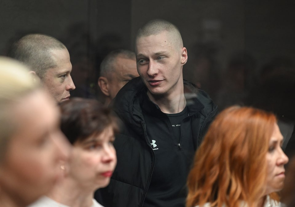 Các thành viên tiểu đoàn Azov hầu tòa tại Rostov-On-Don (Nga) ngày 26/3. (Ảnh: Reuters) Các thành viên tiểu đoàn Azov hầu tòa tại Rostov-On-Don (Nga) ngày 26/3. (Ảnh: Reuters)