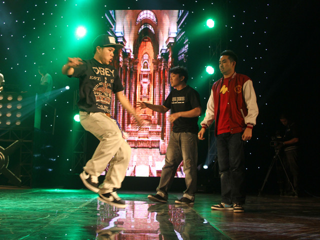 Các thí sinh vừa phô diễn kỹ thuật vừa tạo ra những thách đố khó cho đối phương