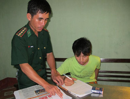 Ngày 31/8, ngay khi bị bắt theo lệnh truy nã, Luyện nhận là thủ phạm gây án duy nhất.