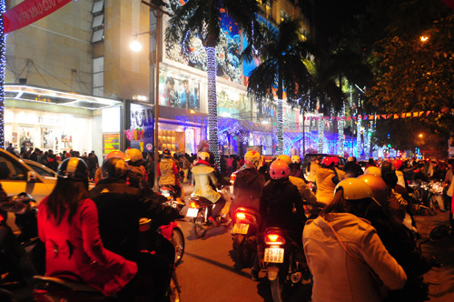 Tình người thêm ấm áp giữa trời đông giá rét