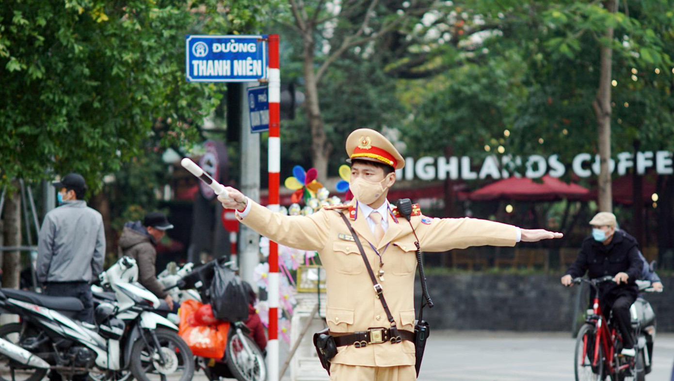 Lực lượng CSGT đảm bảo trật tự an toàn giao thông trên các tuyến đường.