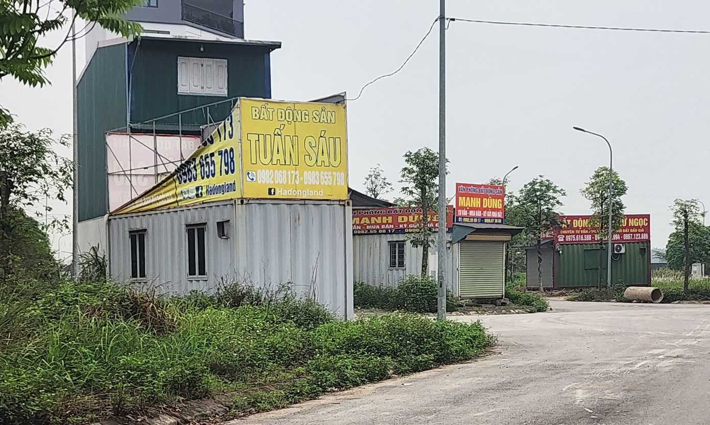 3 căn nhà Container mọc trên đất đấu giá Phú Lương 1