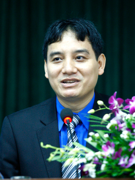 Anh Nguyễn Đắc Vinh được bầu giữ chức Bí thư Thứ nhất T.Ư Đoàn. Ảnh: Hồng Vĩnh Anh Nguyễn Đắc Vinh được bầu giữ chức Bí thư Thứ nhất T.Ư Đoàn