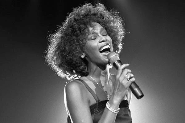 Ca sĩ Mỹ Whitney Houston được Kỷ lục Guinness Thế giới chứng nhận là nhân vật văn hoá nữ đoạt nhiều giải thưởng nhất mọi thời đại. Ảnh: Time. Ca sĩ Mỹ Whitney Houston được Kỷ lục Guinness Thế giới chứng nhận là nhân vật văn hoá nữ đoạt nhiều giải thưởng nhất mọi thời đại. Ảnh: Time.