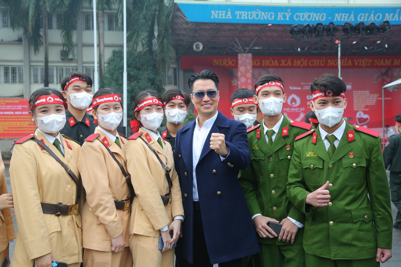 Chủ nhật Đỏ lần thứ XIV chính thức khai hội ảnh 99 Chủ nhật Đỏ lần thứ XIV chính thức khai hội ảnh 99