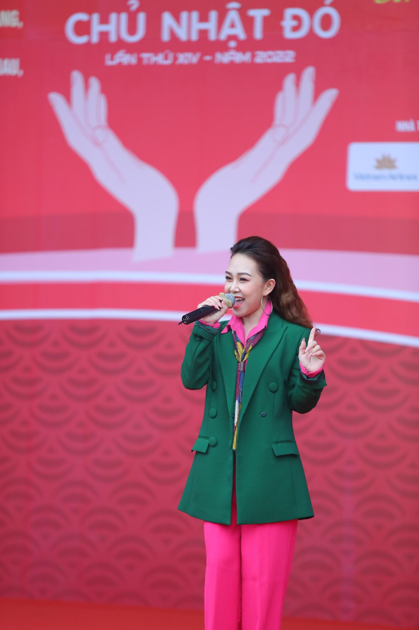 Chủ nhật Đỏ lần thứ XIV chính thức khai hội ảnh 57 Chủ nhật Đỏ lần thứ XIV chính thức khai hội ảnh 57