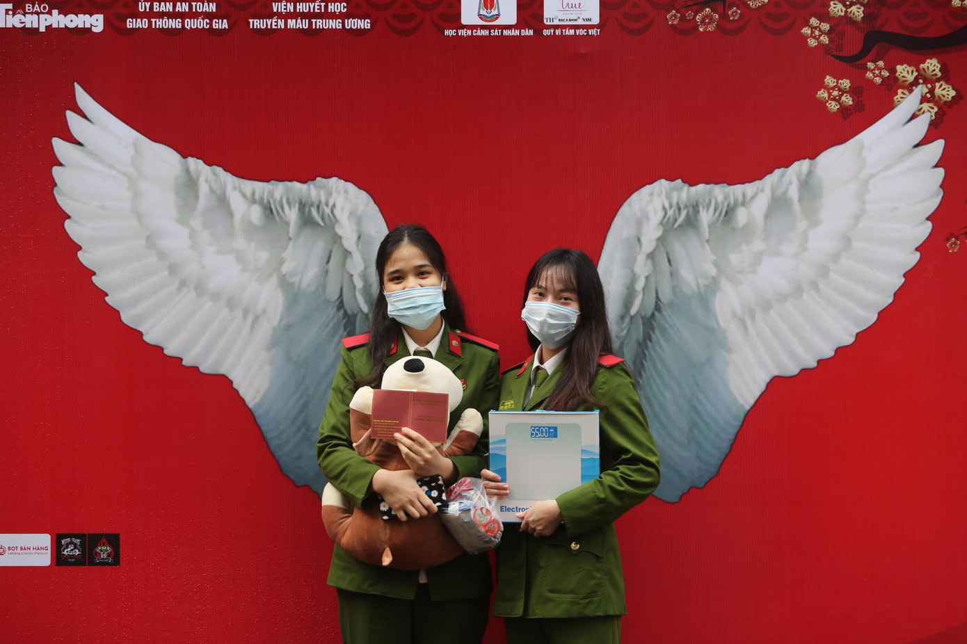 Chủ nhật Đỏ lần thứ XIV chính thức khai hội ảnh 78 Chủ nhật Đỏ lần thứ XIV chính thức khai hội ảnh 78