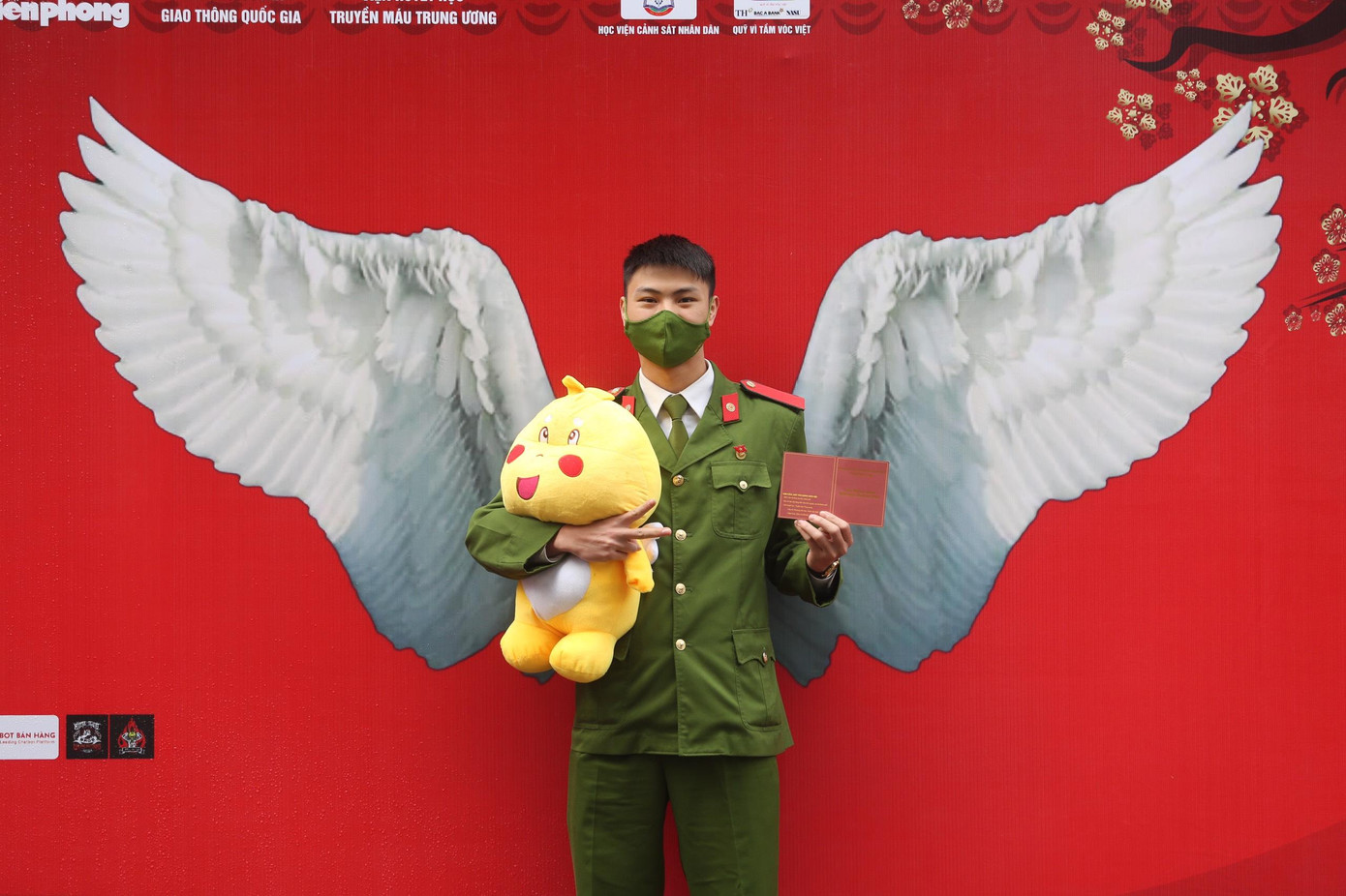 Chủ nhật Đỏ lần thứ XIV chính thức khai hội ảnh 80 Chủ nhật Đỏ lần thứ XIV chính thức khai hội ảnh 80