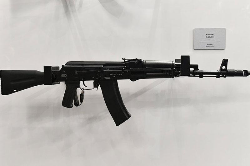 Súng trường tấn công AK-74M. Ảnh: Mikhail Voskresensky / RIA Novosti. Súng trường tấn công AK-74M. Ảnh: Mikhail Voskresensky / RIA Novosti.
