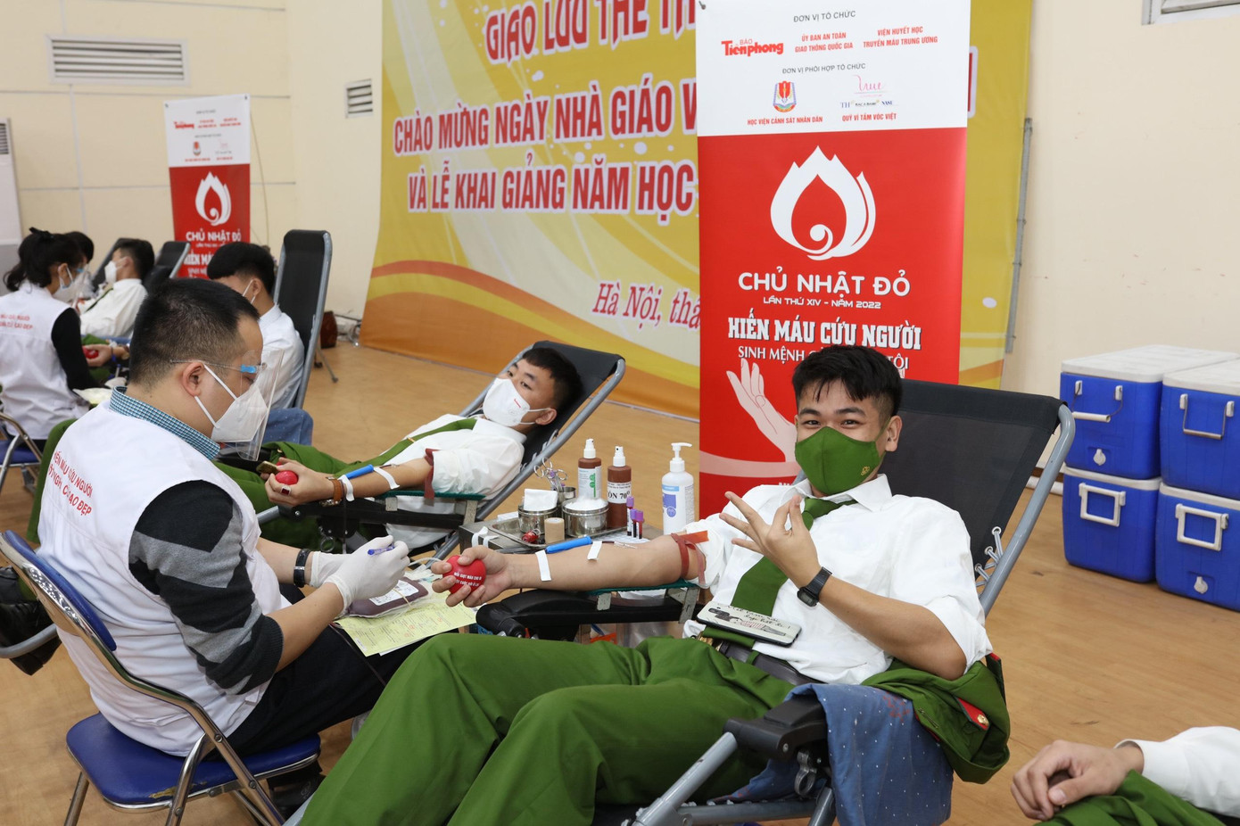 Chủ nhật Đỏ lần thứ XIV chính thức khai hội ảnh 112 Chủ nhật Đỏ lần thứ XIV chính thức khai hội ảnh 112