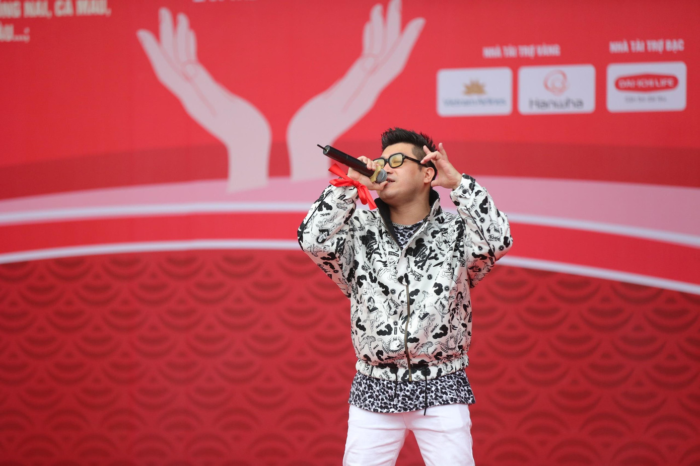 Chủ nhật Đỏ lần thứ XIV chính thức khai hội ảnh 72 Chủ nhật Đỏ lần thứ XIV chính thức khai hội ảnh 72