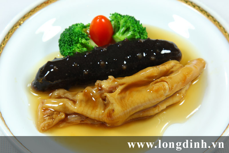 Hải Sâm Nhật hầm chân ngỗng với sốt Bào ngư 