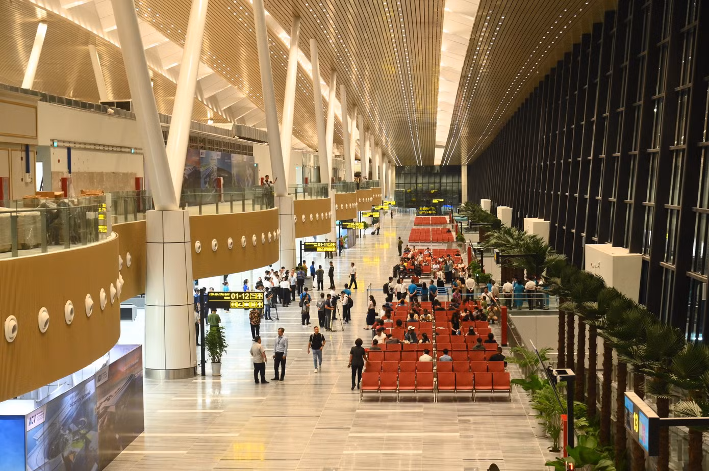 Một góc nhà ga T3 - sân bay Tân Sơn Nhất. Một góc nhà ga T3 - sân bay Tân Sơn Nhất.
